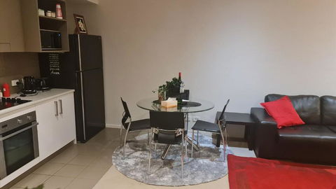 Qure Restaurant And Apartments Canberra Bruce - Accommodation Yamba 3