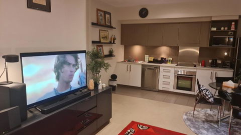 Qure Restaurant And Apartments Canberra Bruce - Accommodation Yamba 1