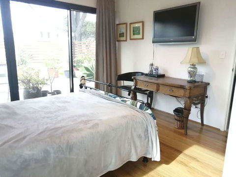 Private & Cosy! Master Bedroom In Perth With Garden View - Accommodation Yamba 1