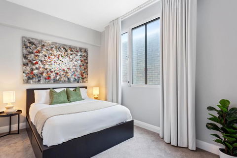 Potts Point L 2 Bedroom Stylish Retreat - Accommodation Yamba 3