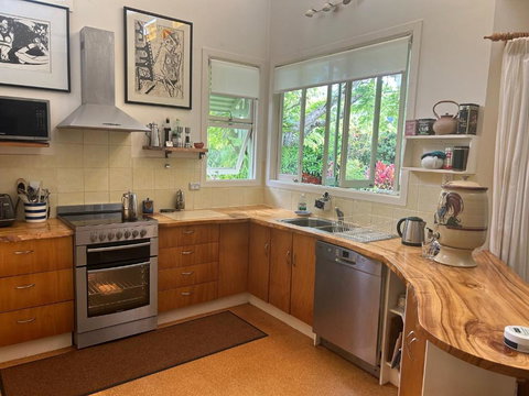 Pottsville Beach House - Accommodation Yamba 1