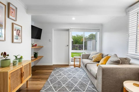 Prime Location, Stylish Space - Accommodation Yamba 0