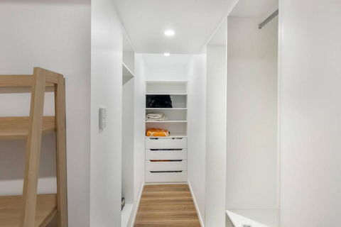 Prime Location, Stylish Space - Accommodation Yamba 3
