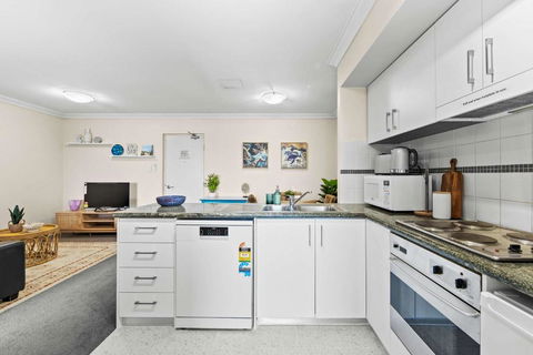 Prime Perth Apartment - Accommodation Yamba 3