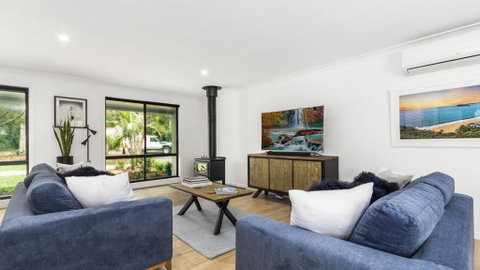 Private Luxury With Beach Views - Accommodation Yamba 3