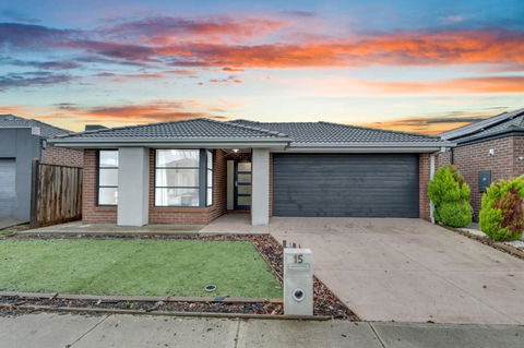 Private Room Cbd Airport 20 Min - Accommodation Yamba 1