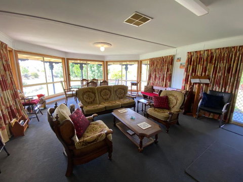 Pull Up Stumps - Accommodation Yamba 2