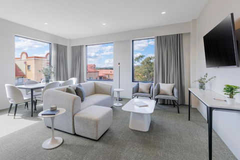 Punthill Tuggeranong - Accommodation Yamba 2