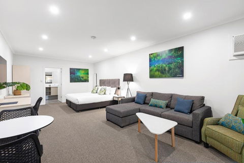 Presidential Motel - Accommodation Yamba 0