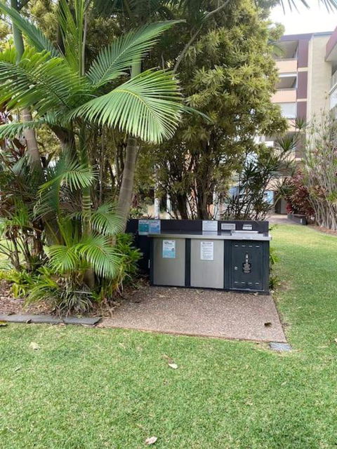 Quiet 1 Bedroom Apartment W Pool And, Walk To QUT - Accommodation Yamba 2