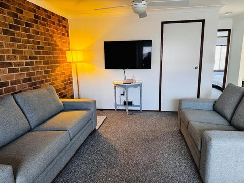 Quiet, 2bdrm Retreat In Tamworth - Accommodation Yamba 0