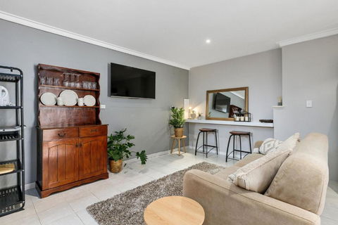 Quiet & Comfy - Accommodation Yamba 0