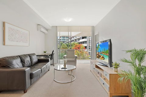 Quiet And Cozy Retreat At Rhodes - Accommodation Yamba 0