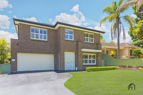 Quiet And Warm 4 Bedrooms In Hornsby - Accommodation Yamba 1