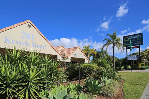 Quality Hotel Robertson Gardens - Accommodation Yamba 1