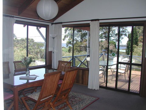Rainbow House - Accommodation Yamba 1