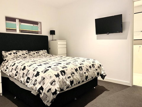 ReadySet Apartments On Little Collins - Accommodation Yamba 3