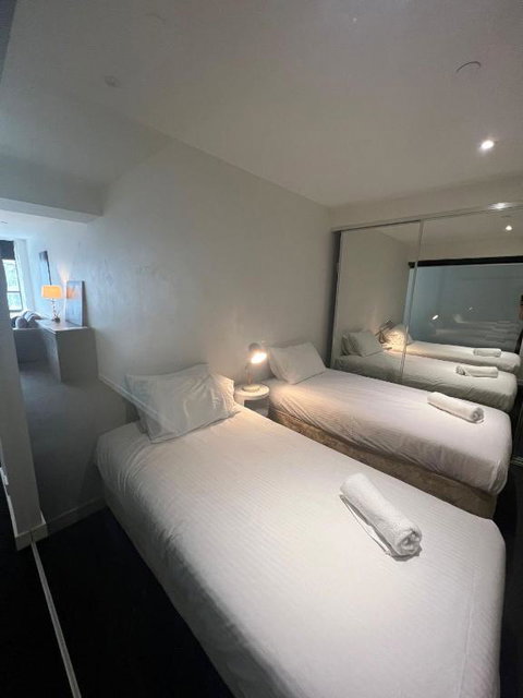 ReadySet Apartments On Little Collins - Accommodation Yamba 2