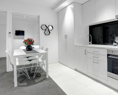 ReadySet Apartments On Little Collins - Accommodation Yamba 1