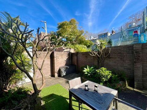 Rear Garden Suite - Accommodation Yamba 0
