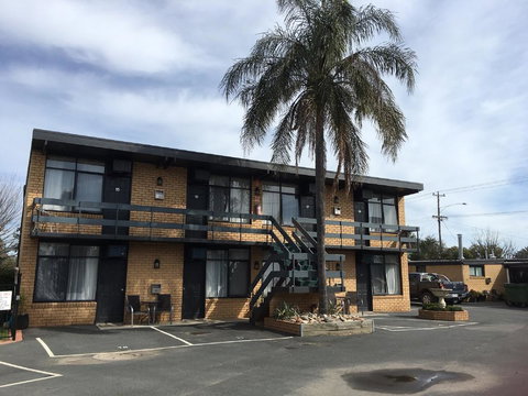 Avondel Motor Inn - Accommodation Yamba 0