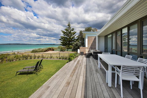 Azure Absolute Beachfront - Pet Friendly - Accommodation Yamba 0