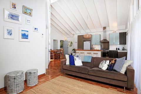 Balena @ Culburra - Pet Friendly - 1 Min Walk To Beach - Accommodation Yamba 0