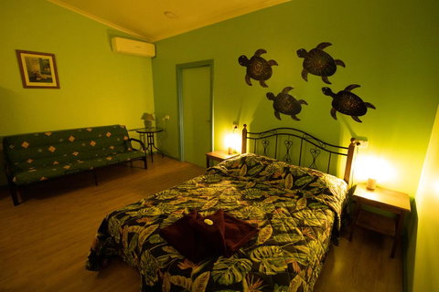 Banyan Tree - Accommodation Yamba 3