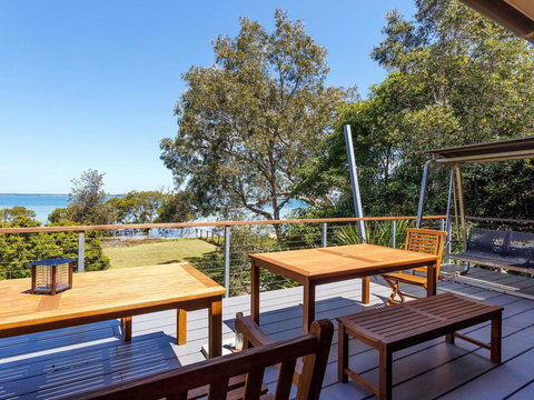 Barefoot Beach House - Accommodation Yamba 0