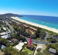 BARRELS AT BOOMERANG - Accommodation Yamba