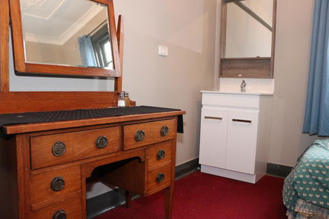 Bayview Hotel - Batemans Bay - Accommodation Yamba 1