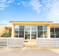 Bayview no 2 - Next to the Beach - Accommodation Yamba