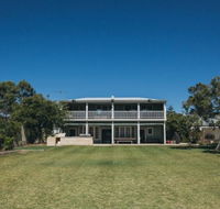 Beach Buoys House - Accommodation Yamba