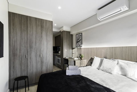 BEACH LOCATION STUDIO // CLOVELLY 3 - Accommodation Yamba 3