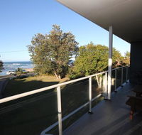 BEACHFRONT 3- 3/12 Bundella Ave LC - Accommodation Yamba