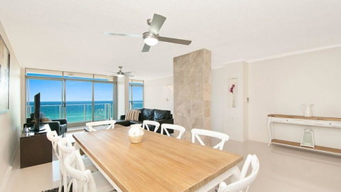 Beachfront Apt Main Beach - Accommodation Yamba 1