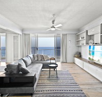 Beachfront Luxury 3 bedroom in the heart of Surfers Paradise - Ocean views plus indoor/outdoor pool - Accommodation Yamba
