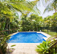 Beachfront Pool House - Absolute beachfront - Accommodation Yamba