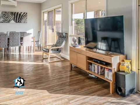 Renovated Beautiful Holiday Home With A Private Beach & Stunning Views! - Accommodation Yamba 2