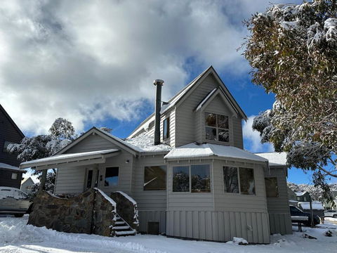 Red Robin - Accommodation Yamba 0