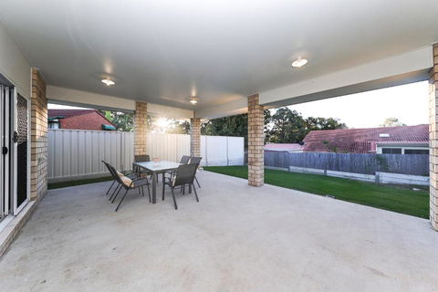 Redcliffe - Accommodation Yamba 1