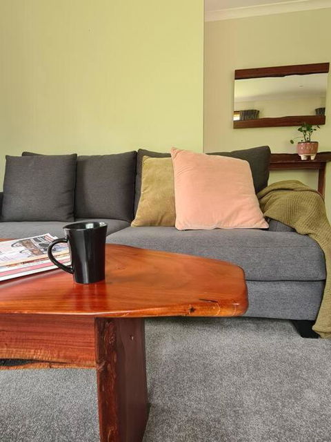 REDGUM RETREAT BRIGHT - Luxury Spa Villa - Accommodation Yamba 3