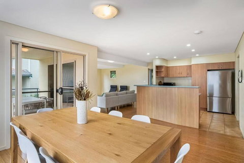 Reef - Accommodation Yamba 0