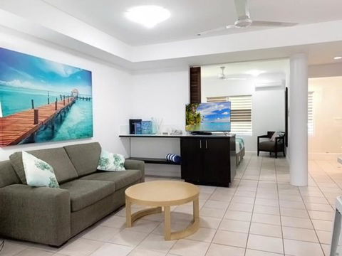 REEF RETREAT APARTMENTS PALM COVE Unit 13 - Accommodation Yamba 0