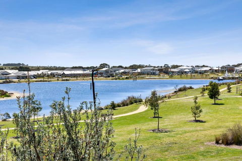 REFLECTIONS At Lonsdale - Accommodation Yamba 1