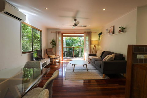 Regent Bower Cottage - Accommodation Yamba 0