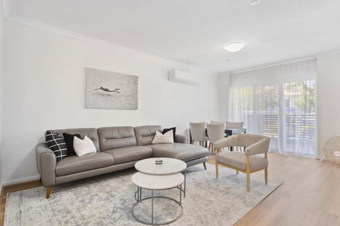 REGL20/11 - Regal In East Perth - Accommodation Yamba 0