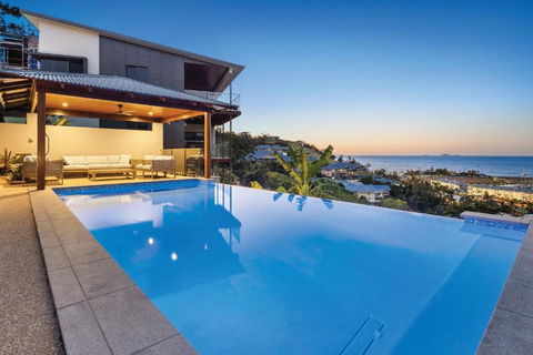 Relax & Daydream At 2 Elementa - Accommodation Yamba 0