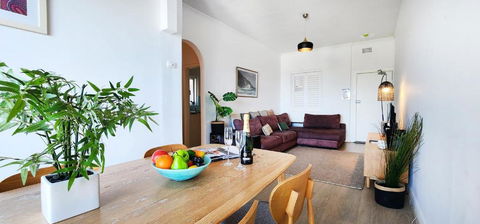Relaxed Coastal Living With Fantastic Sea Views - Accommodation Yamba 2