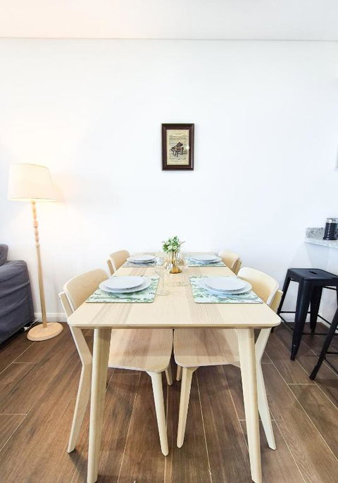 Relaxing 1BR W Pools & SPA, Gym In Olympic Park - Accommodation Yamba 2